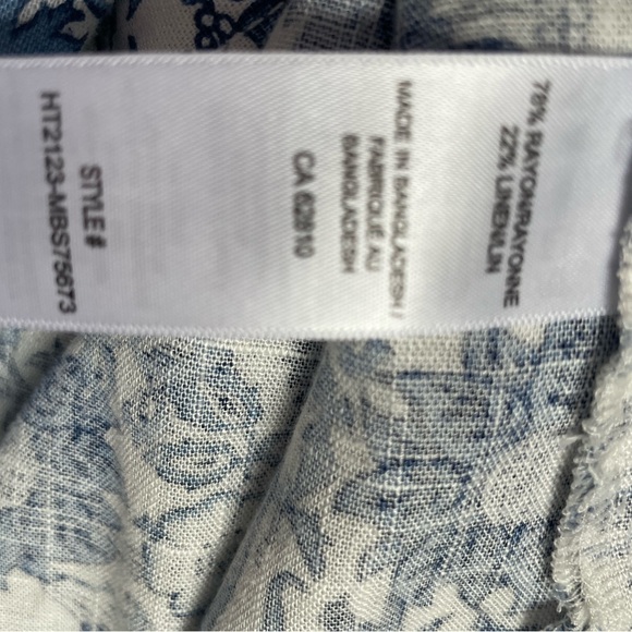 Ricki's Blue and White Floral Shirt - Picture 3 of 3